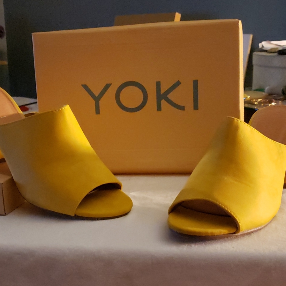 Ladies shoes